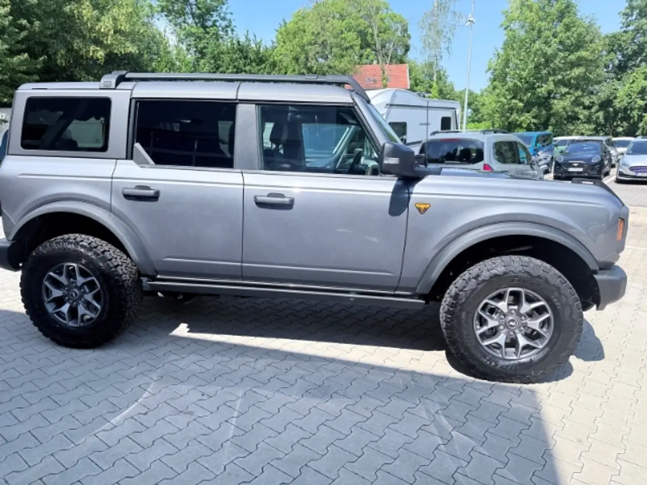Ford Bronco 9