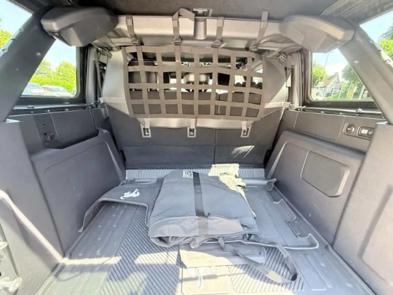 Ford Bronco 12