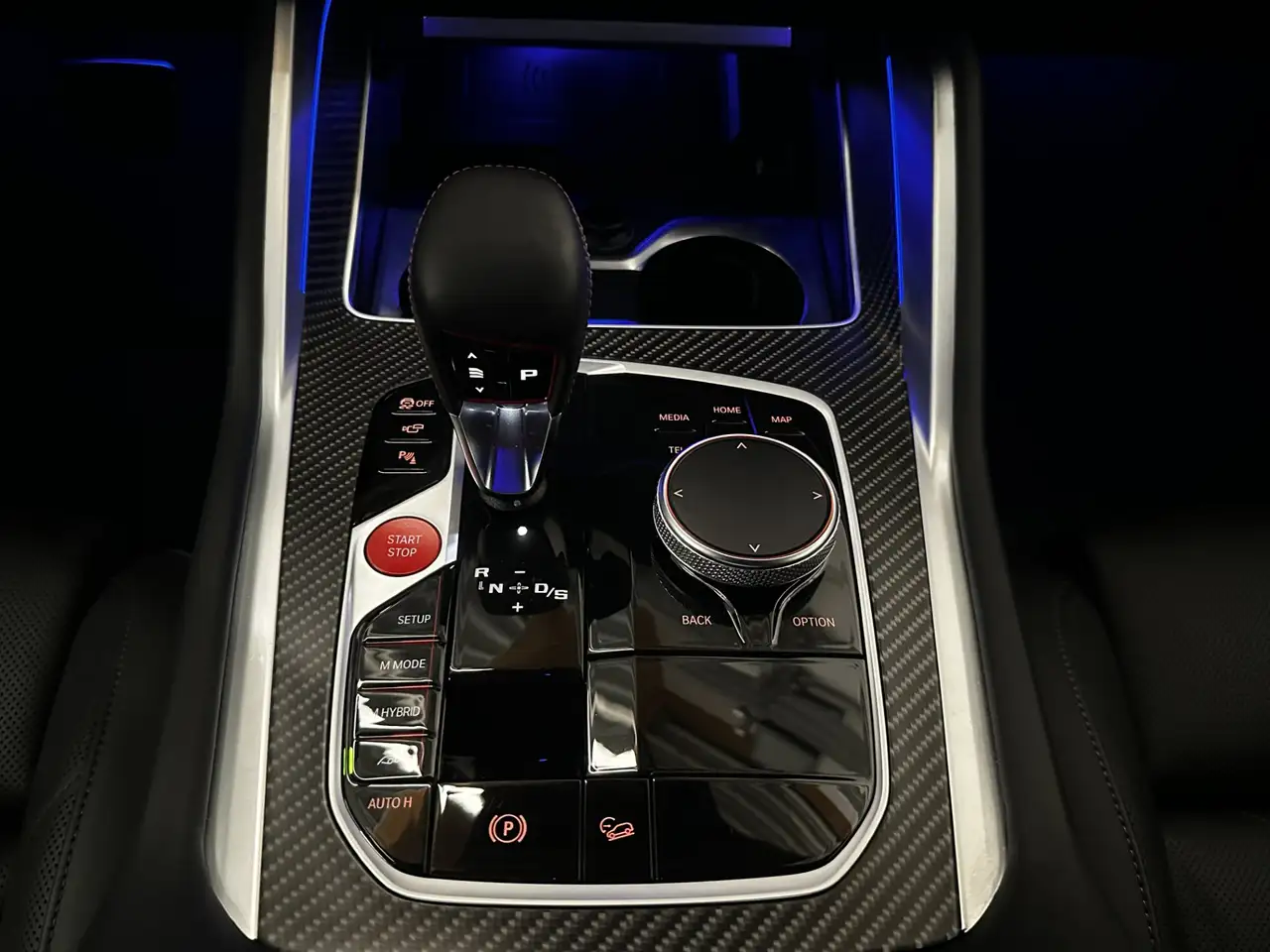 BMW XM 11