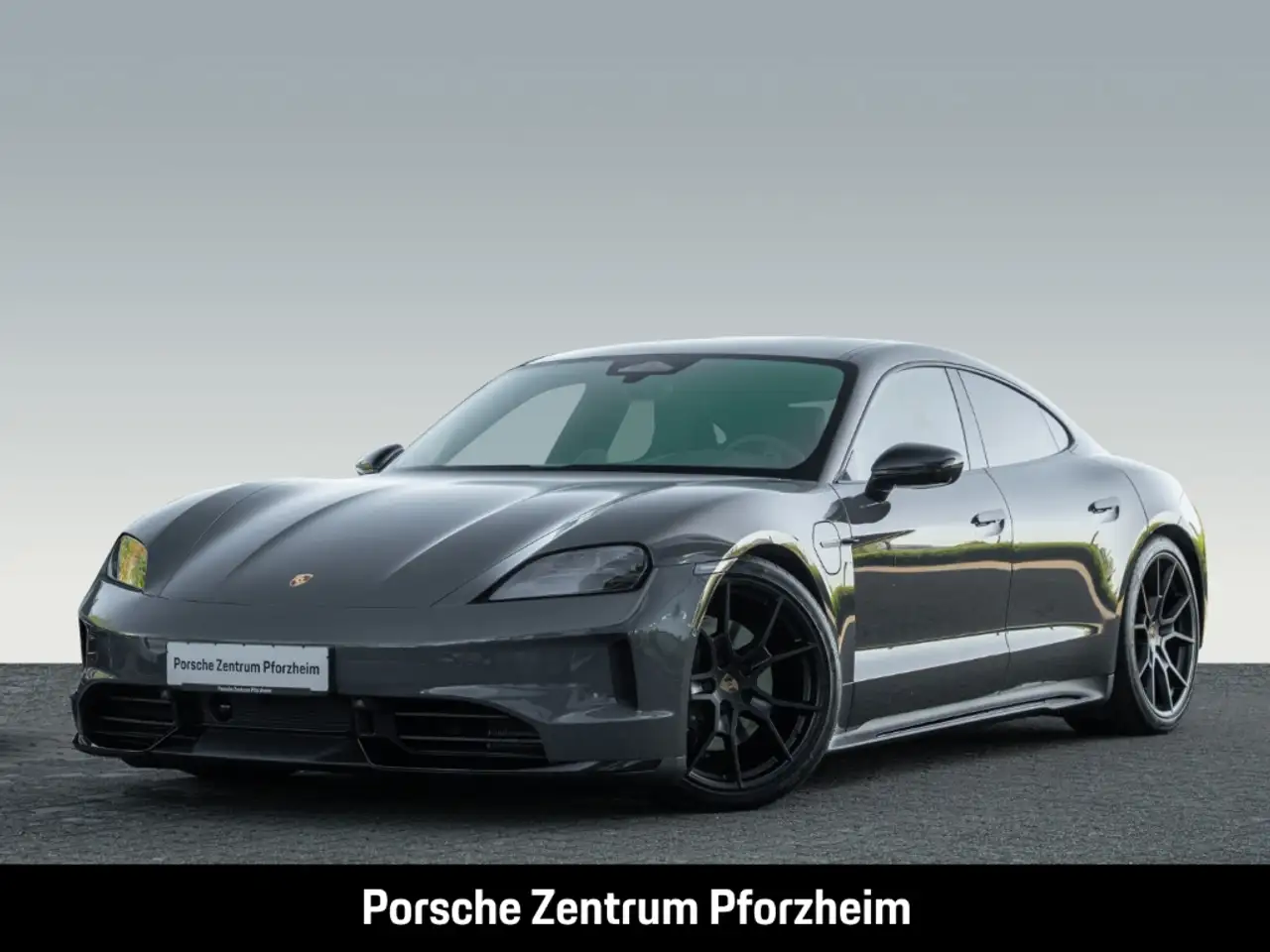 Porsche Taycan 4