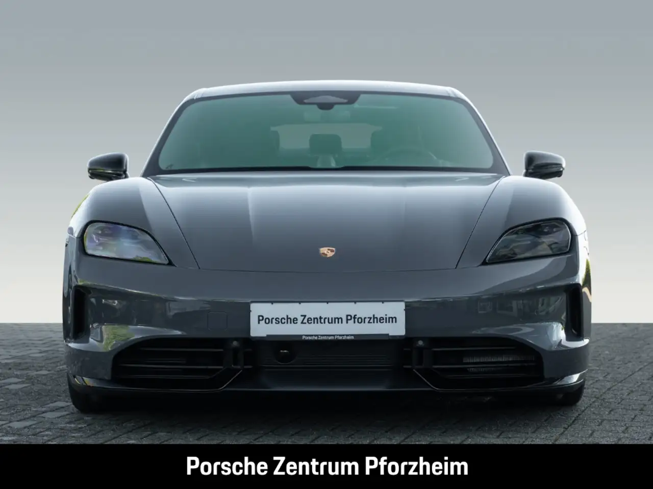 Porsche Taycan 4 8