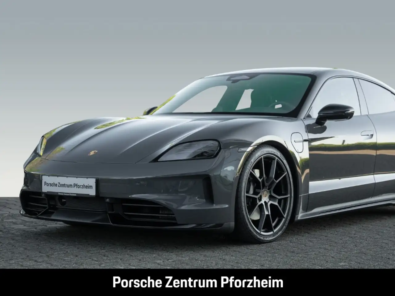 Porsche Taycan 4 9
