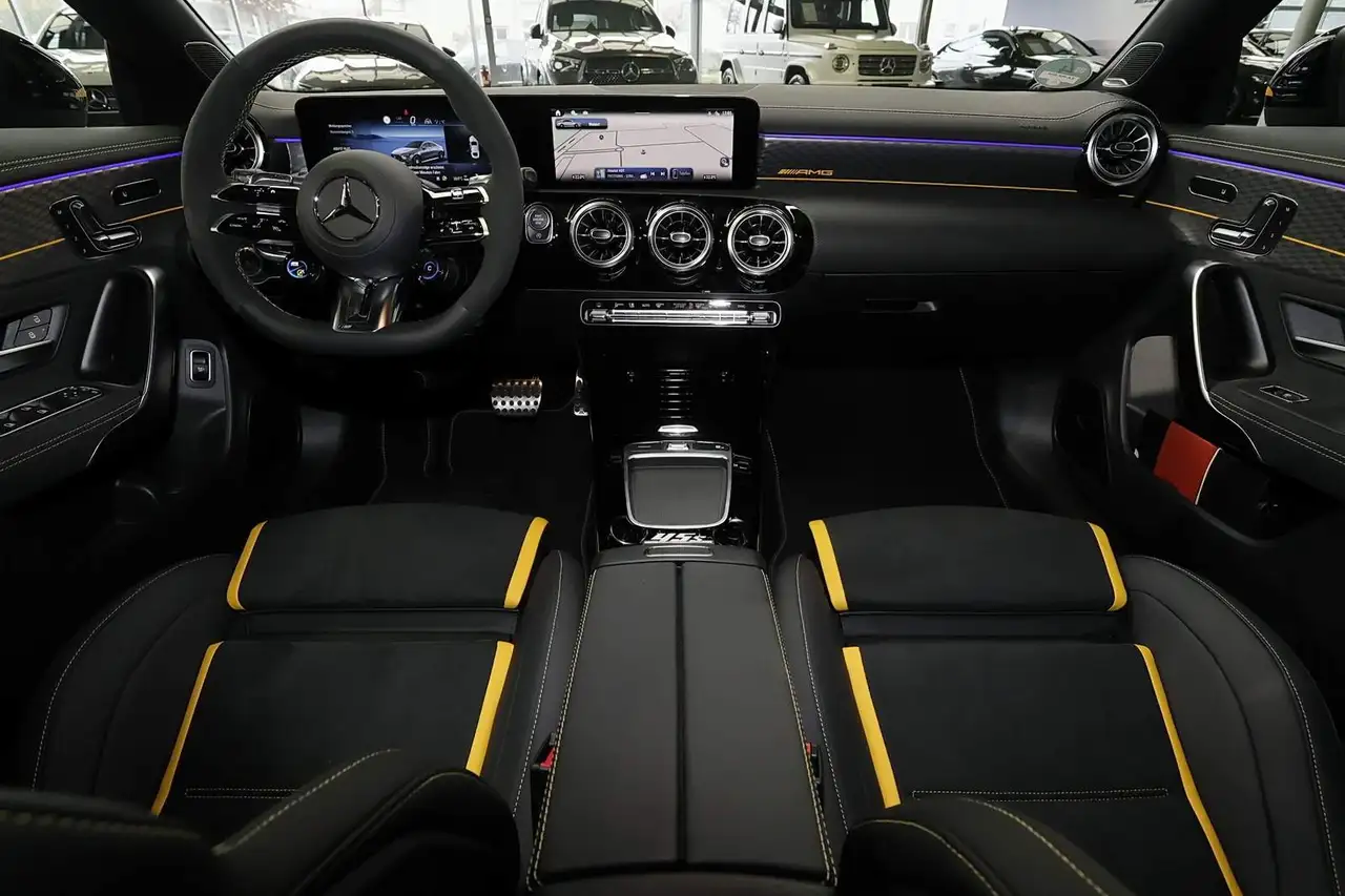 Mercedes-Benz CLA 45 5