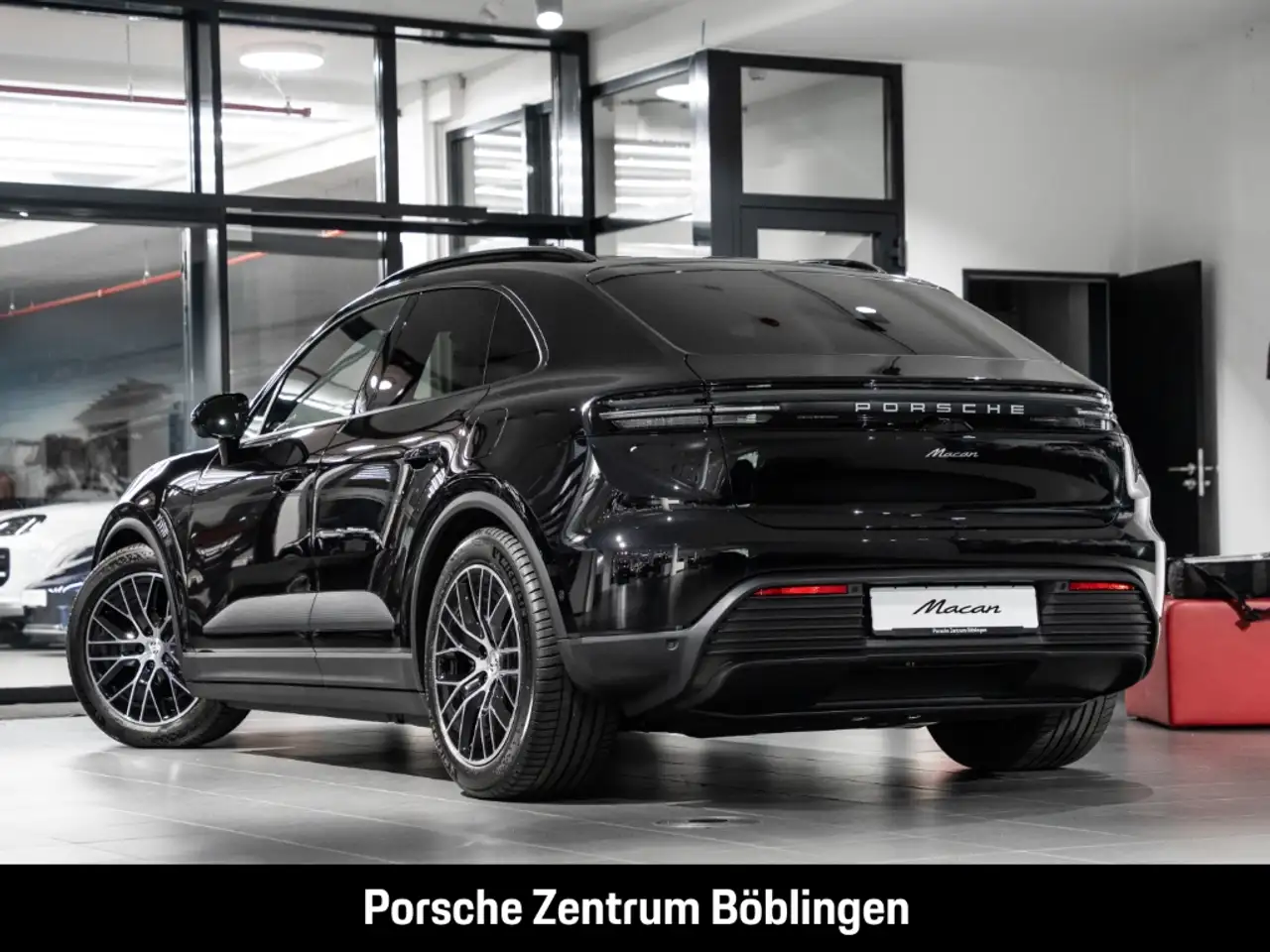 Porsche Macan 3