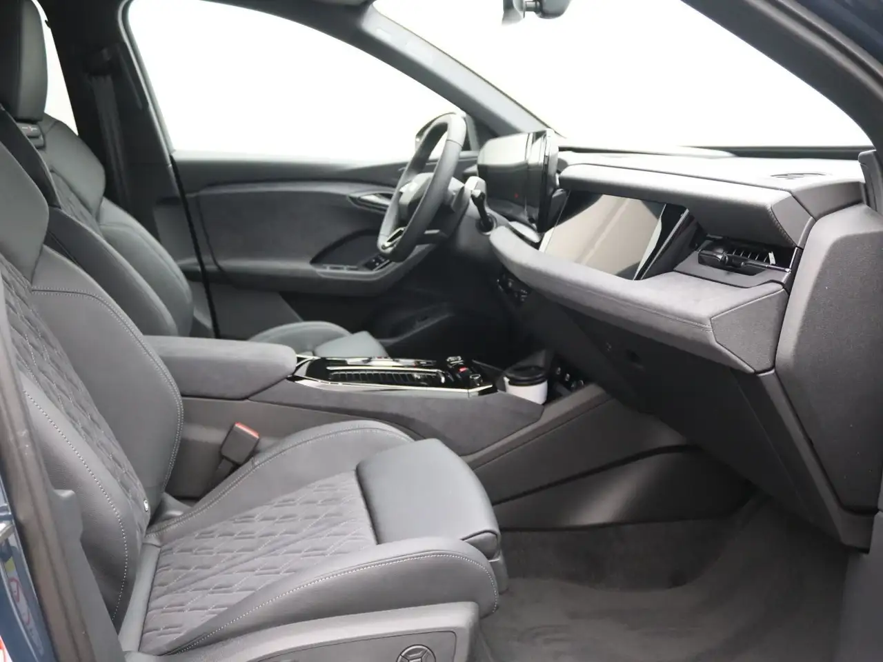 Audi Q6 10
