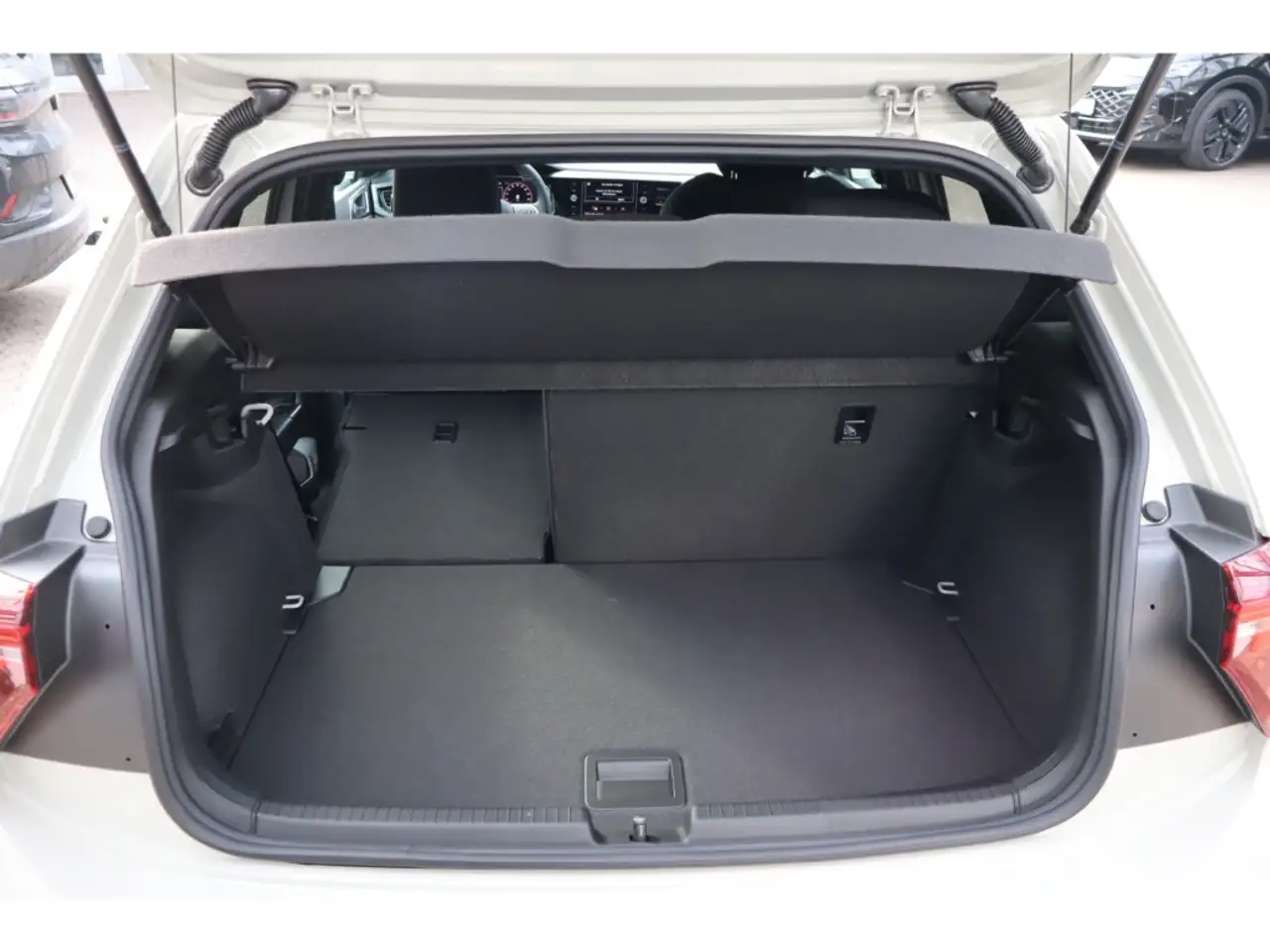 Volkswagen Polo 10