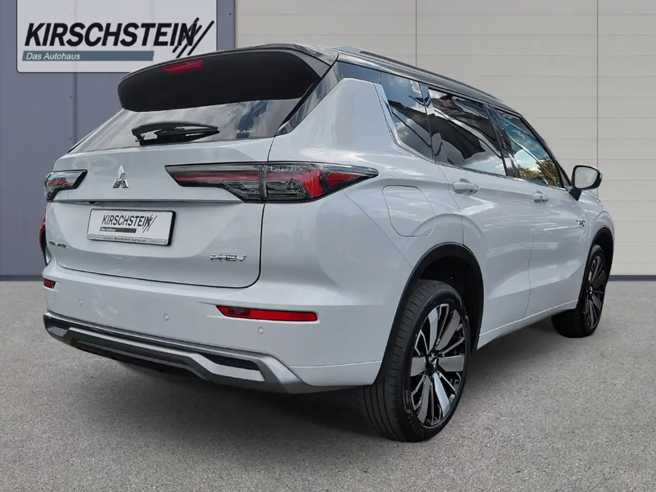 Mitsubishi Outlander 3