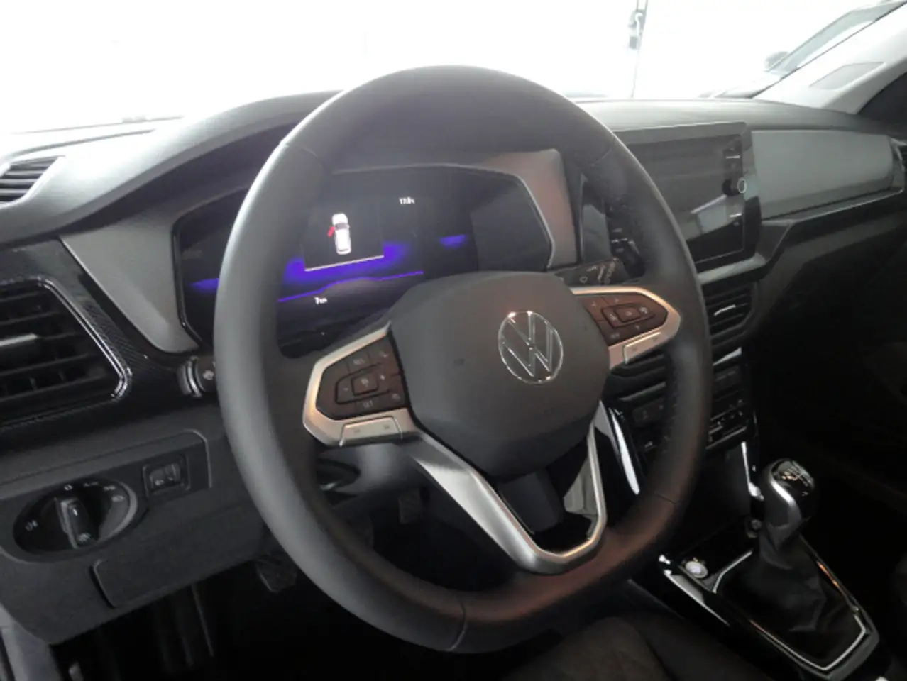 Volkswagen T-Cross 5