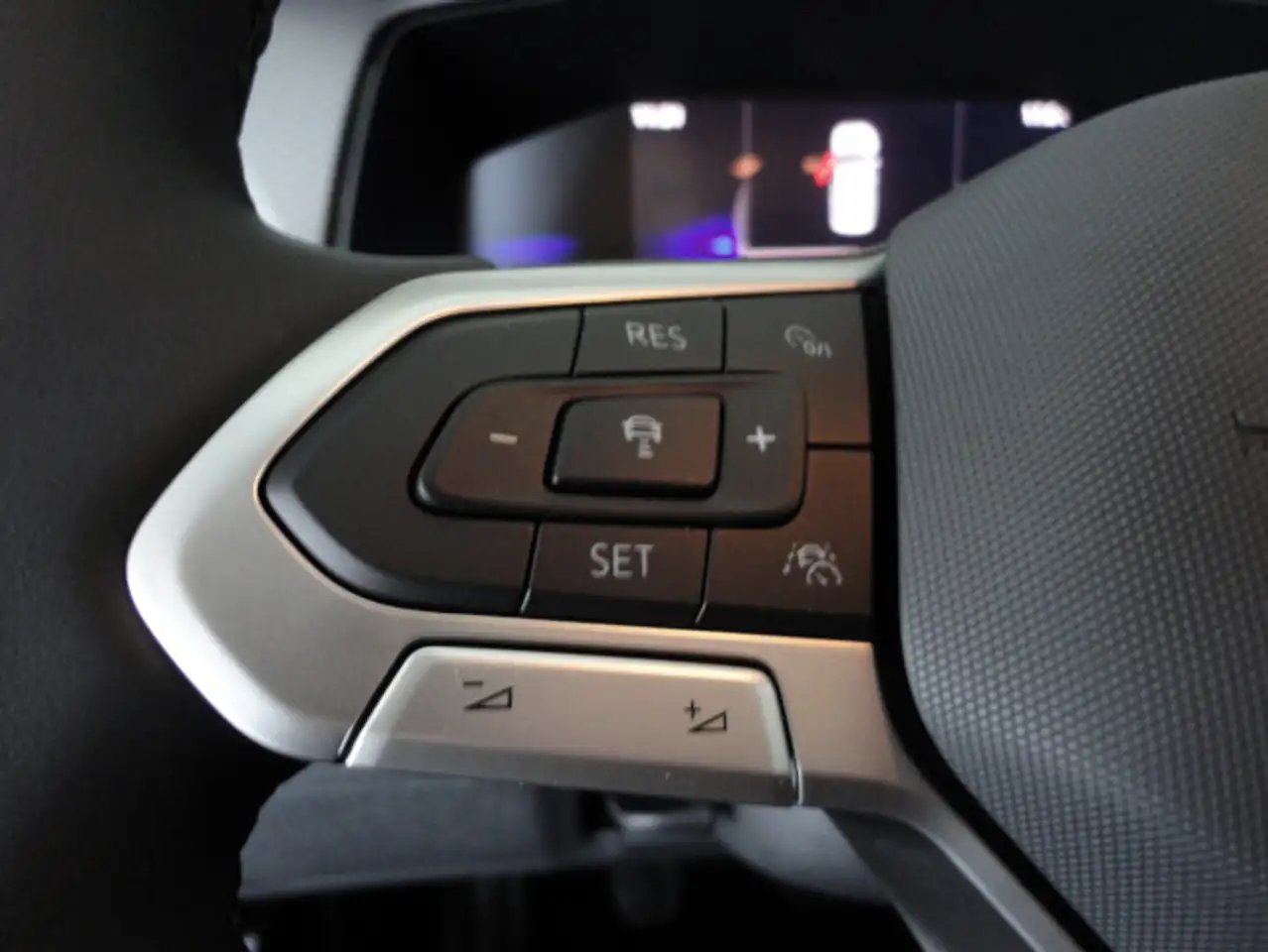 Volkswagen T-Cross 6