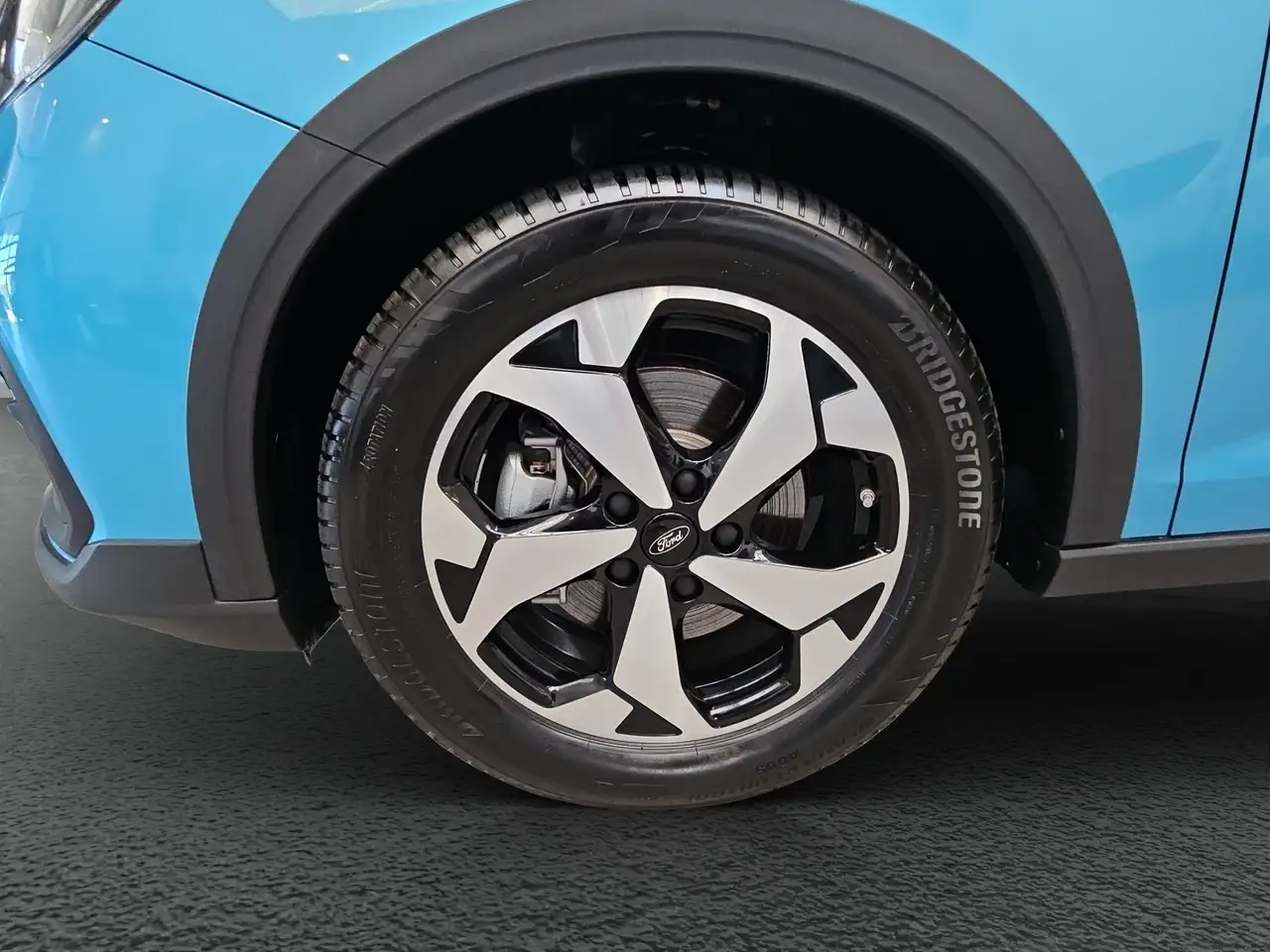 Ford Tourneo 8