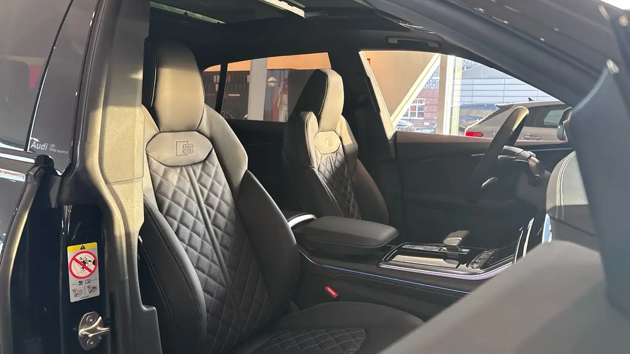 Audi Q8 9