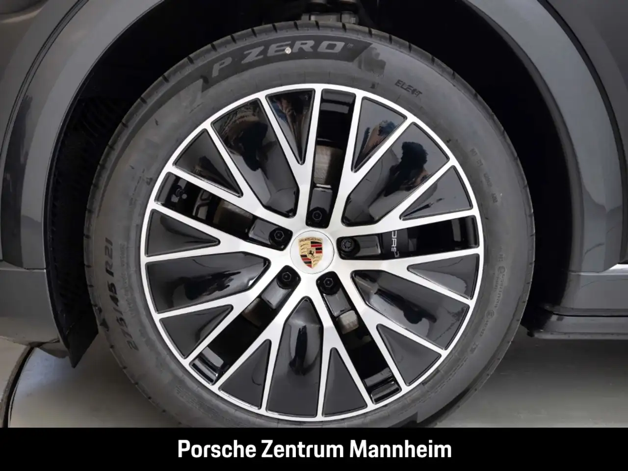 Porsche Cayenne 8