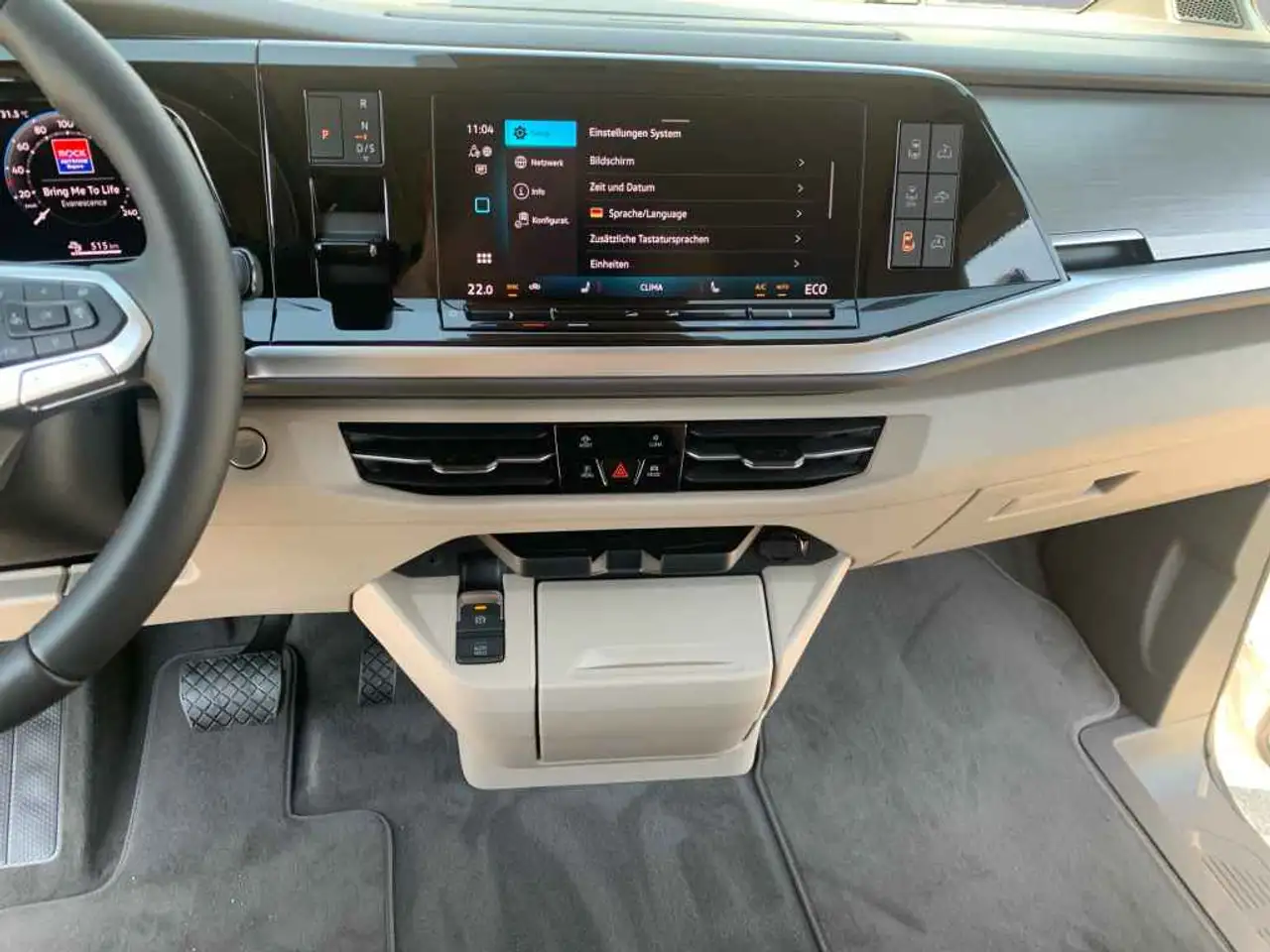 Volkswagen T7 California 15