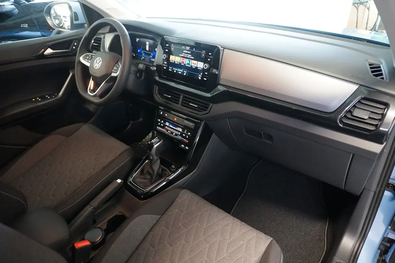 Volkswagen T-Cross 9
