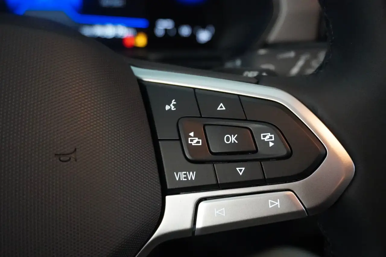 Volkswagen T-Cross 12