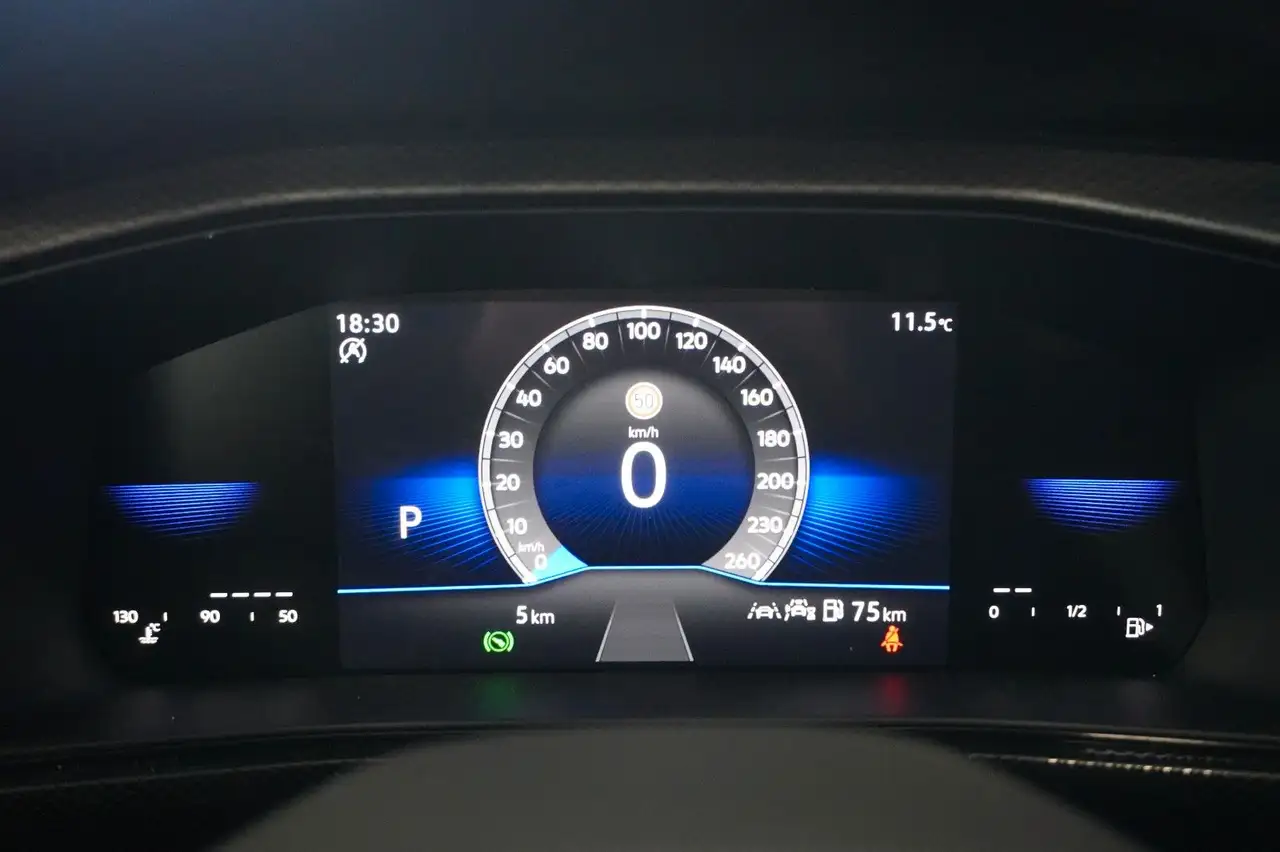 Volkswagen T-Cross 13