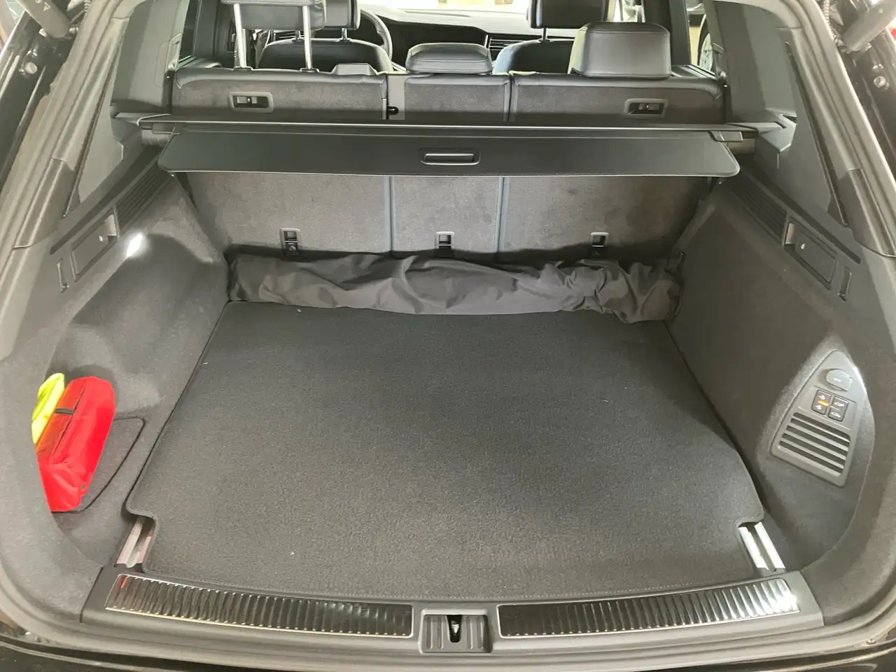 Volkswagen Touareg 11