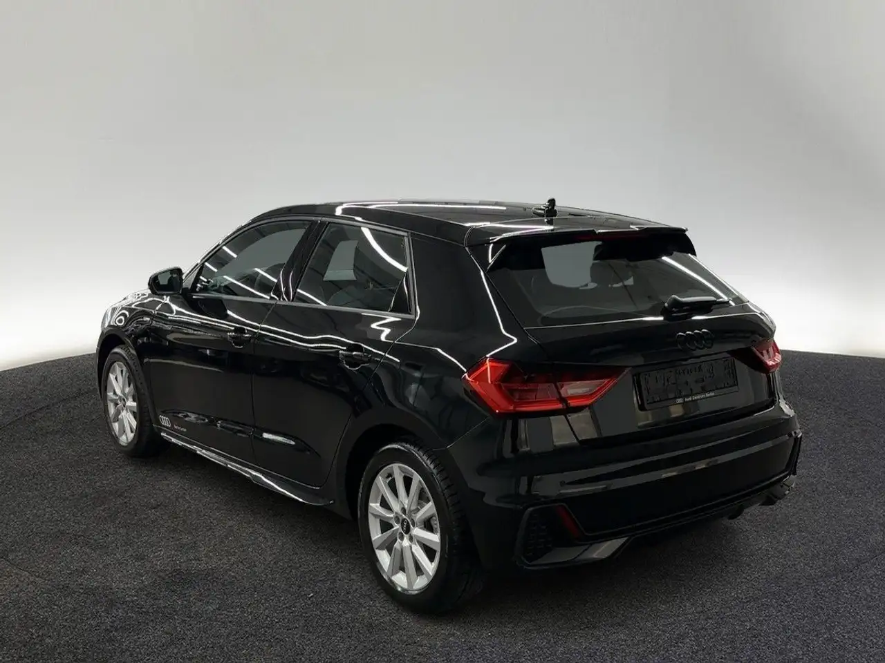 Audi A1 4