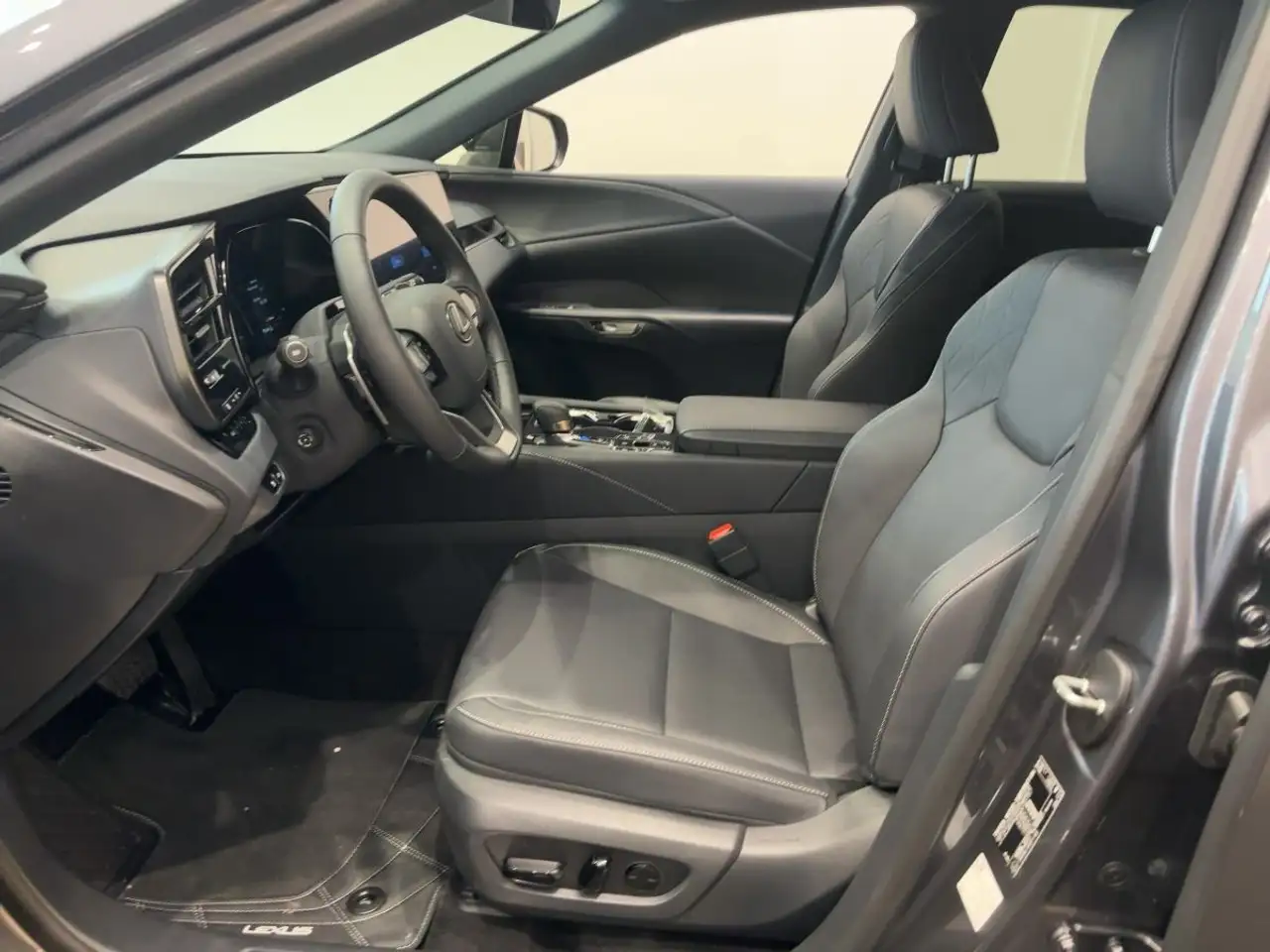 Lexus RX 8