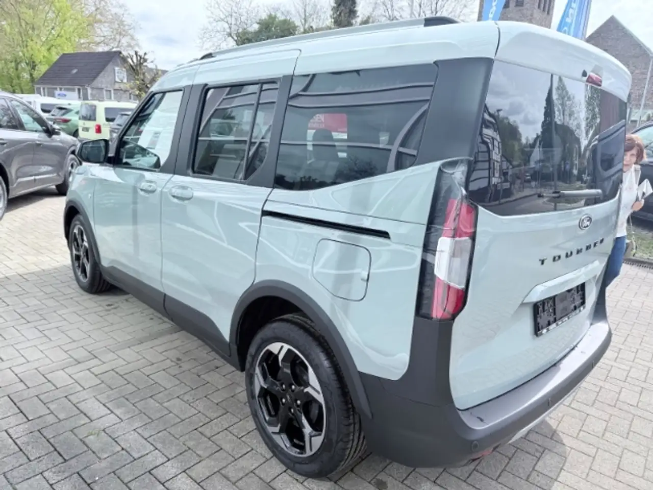 Ford Tourneo 7