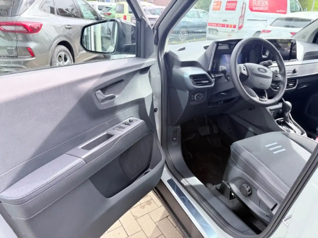 Ford Tourneo 9