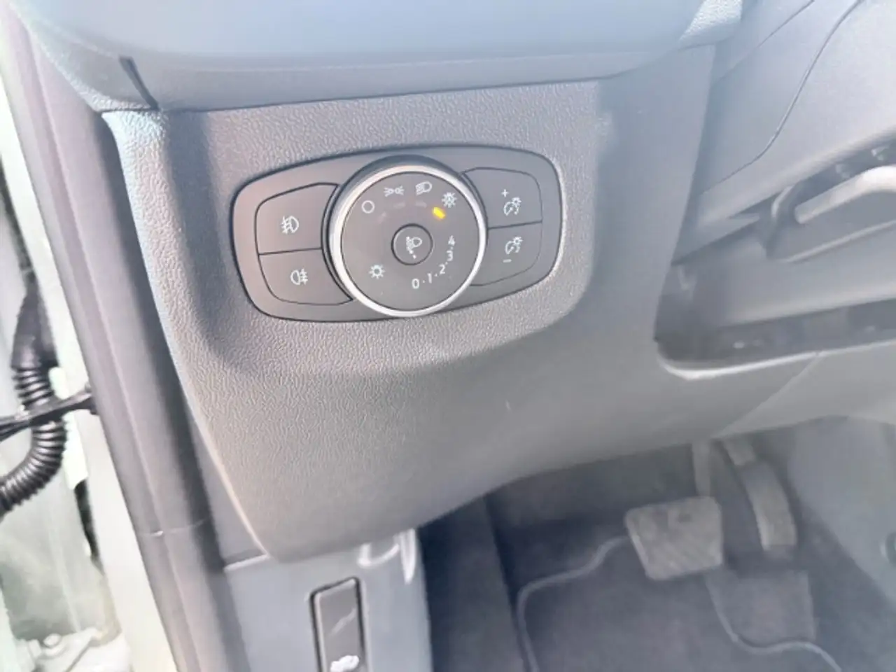 Ford Tourneo 13