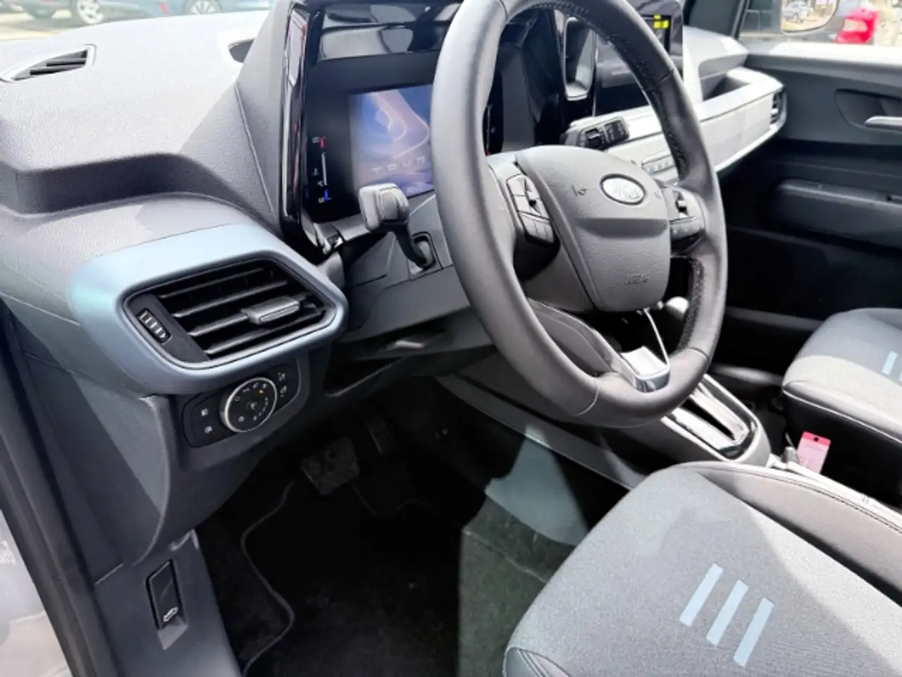 Ford Tourneo 14