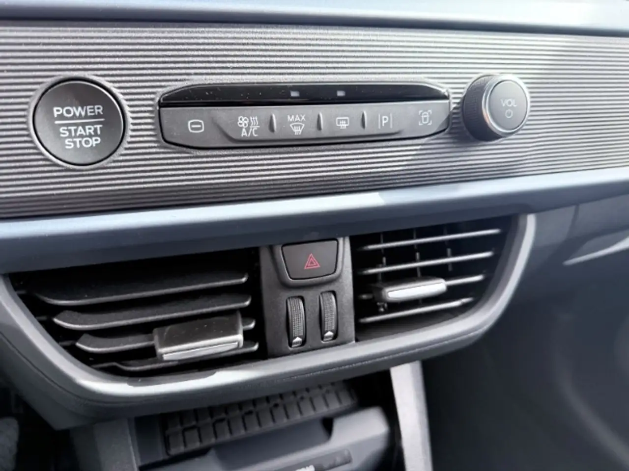 Ford Tourneo 15