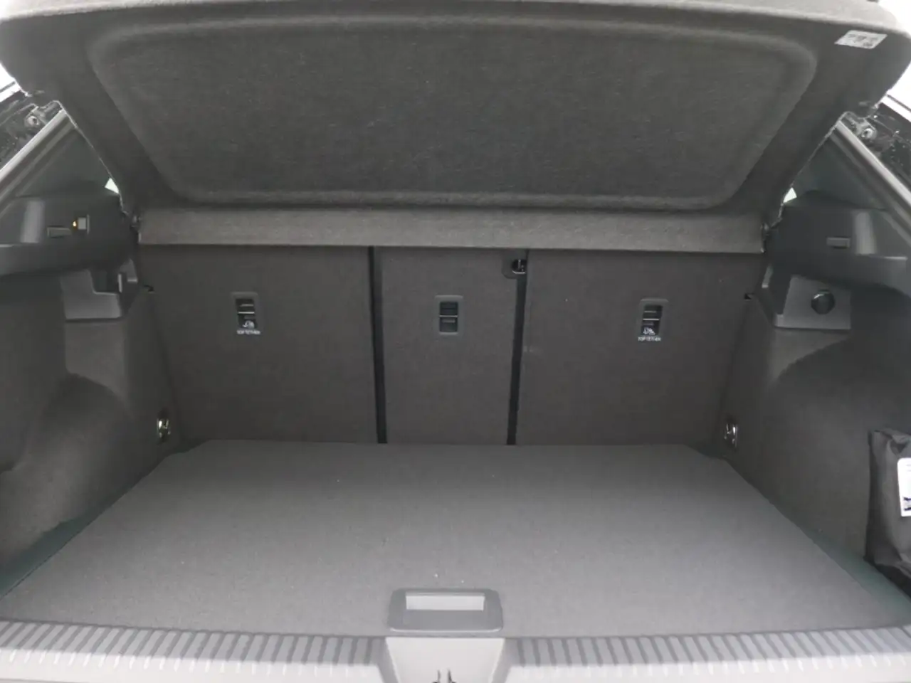 Volkswagen T-Roc 12