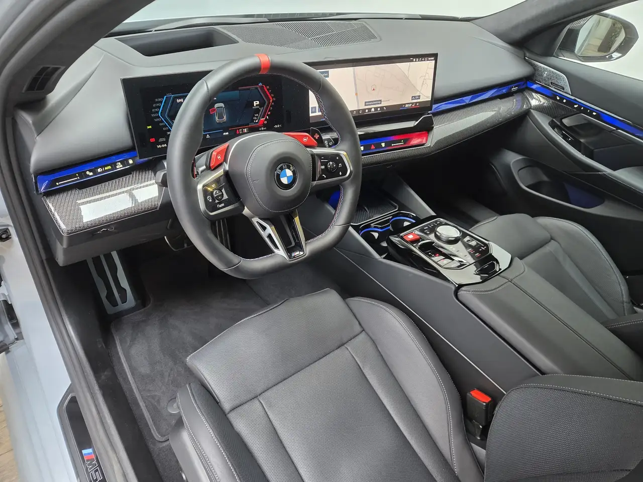 BMW M5 8