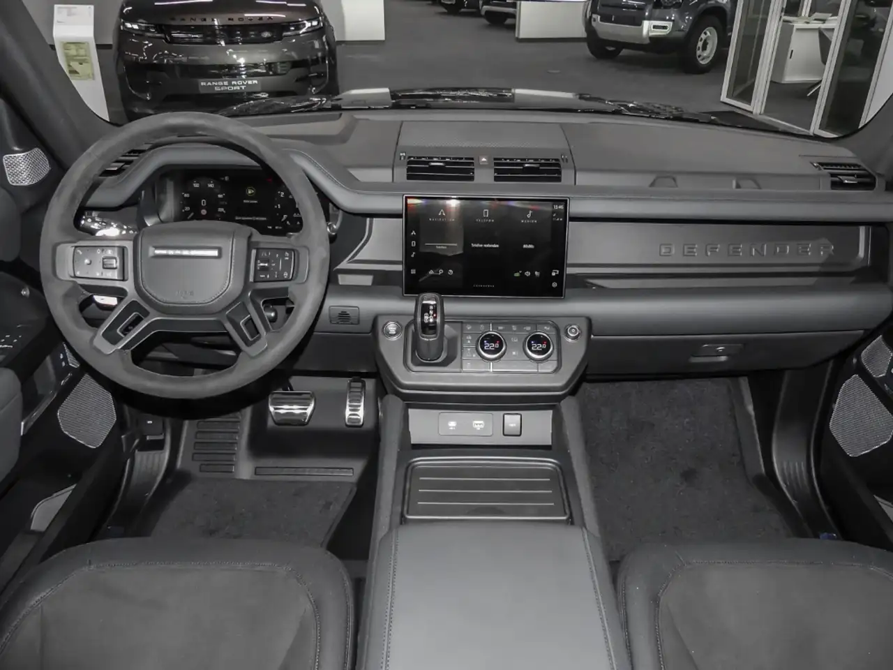 Land Rover Defender 130 4