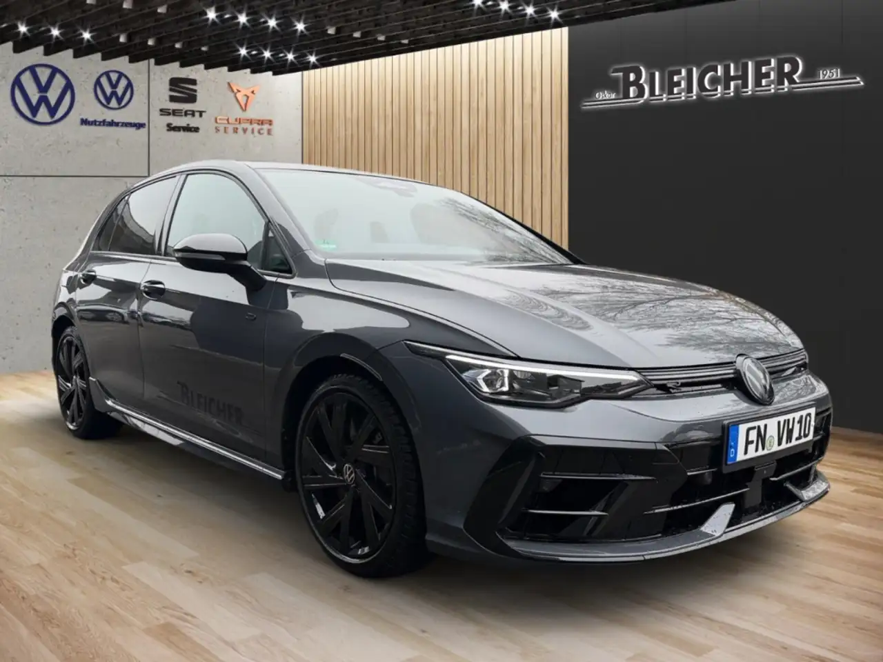 Volkswagen Golf VIII 2