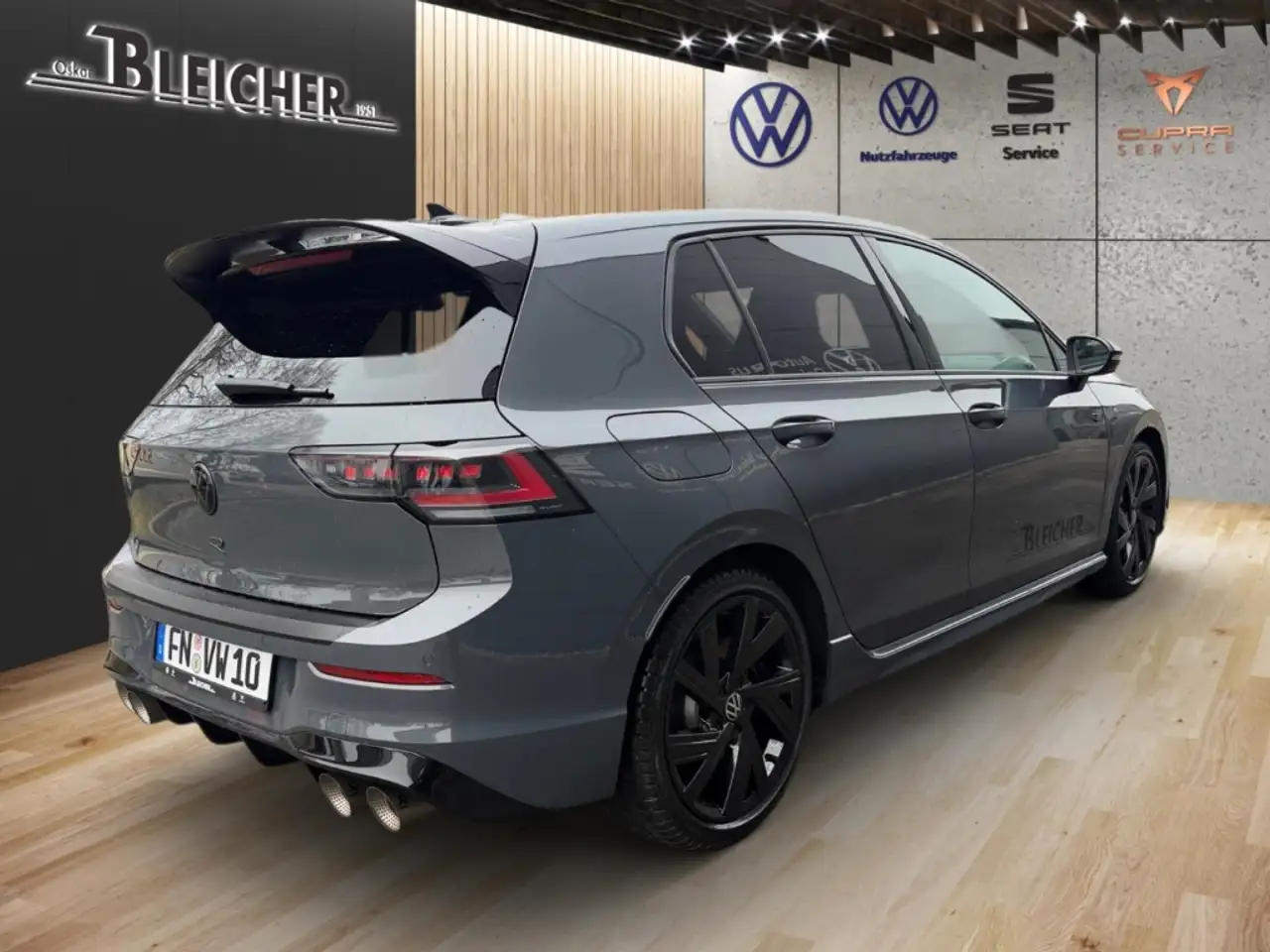 Volkswagen Golf VIII 3