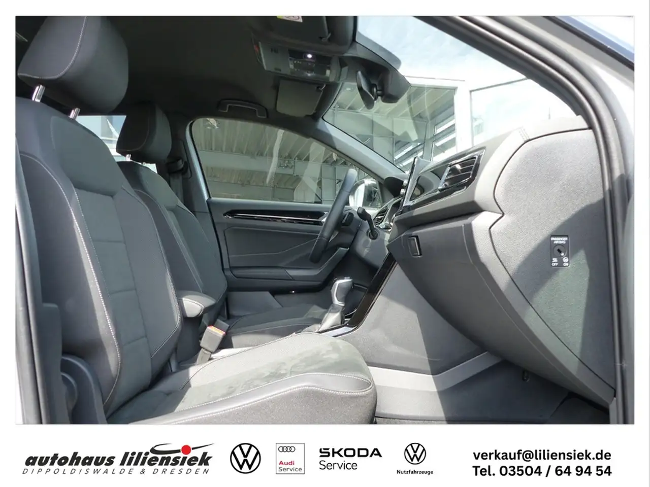 Volkswagen T-Roc 3