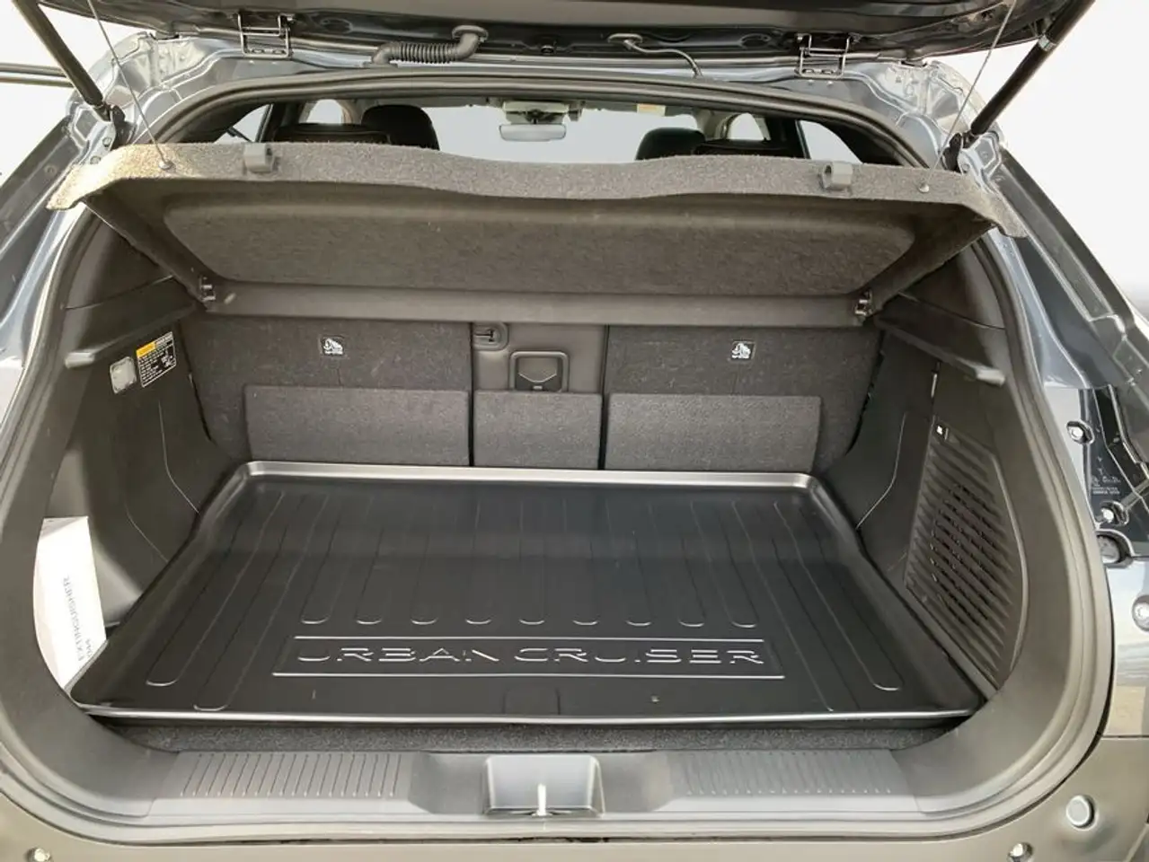 Toyota Urban 9
