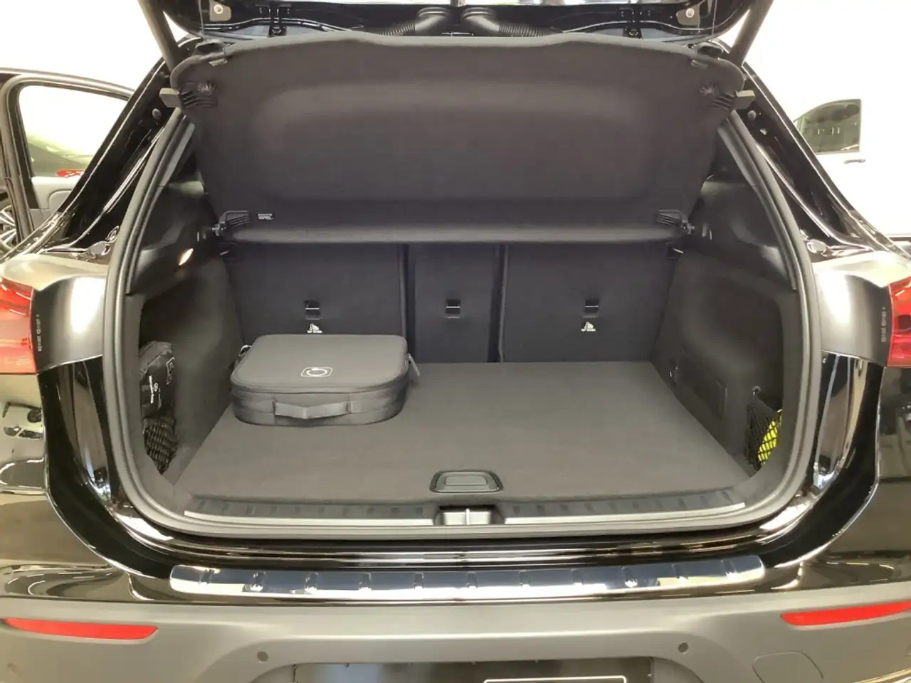 Mercedes-Benz EQA 250 15