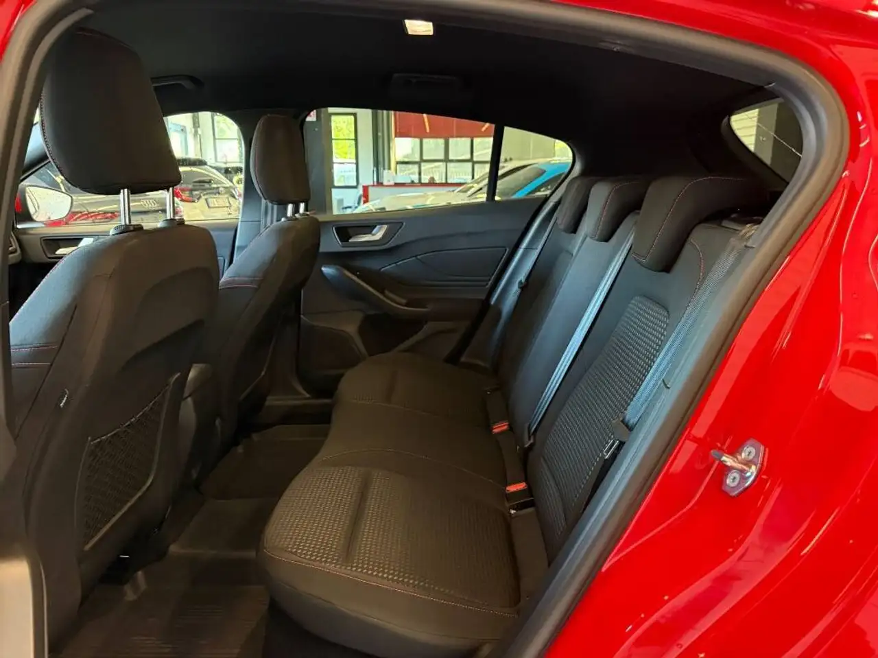 Ford Focus 10