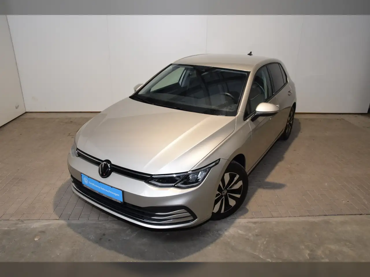 Volkswagen Golf VIII 2