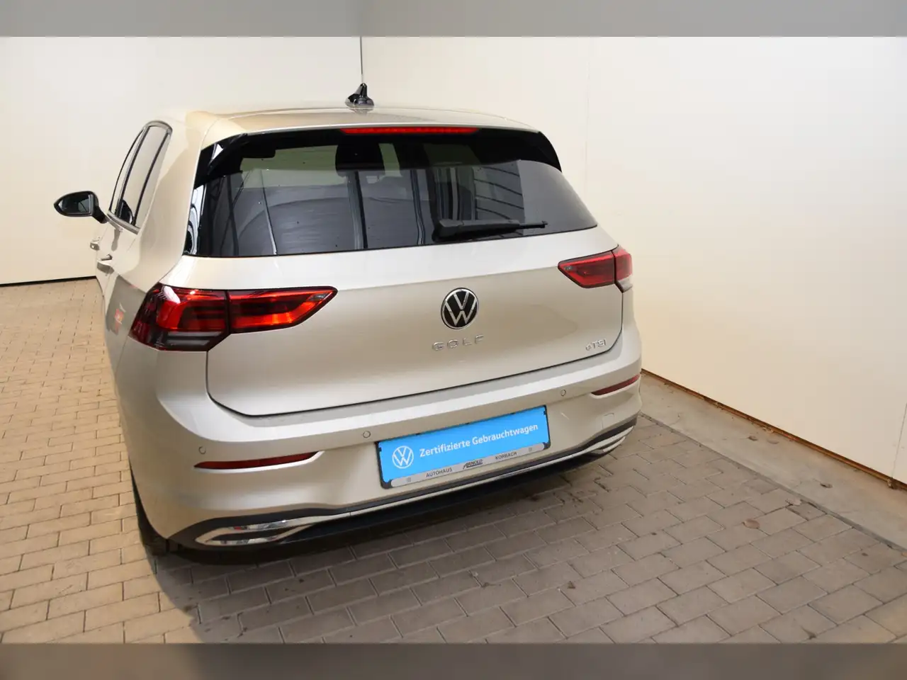 Volkswagen Golf VIII 4