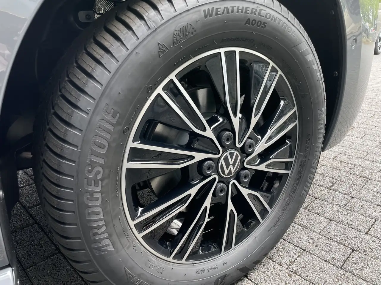 Volkswagen T7 Multivan 15