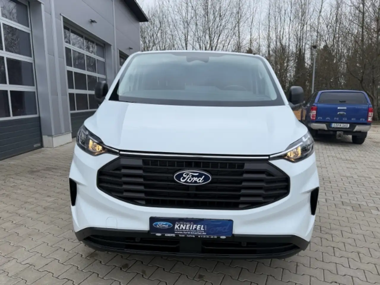 Ford Transit 8