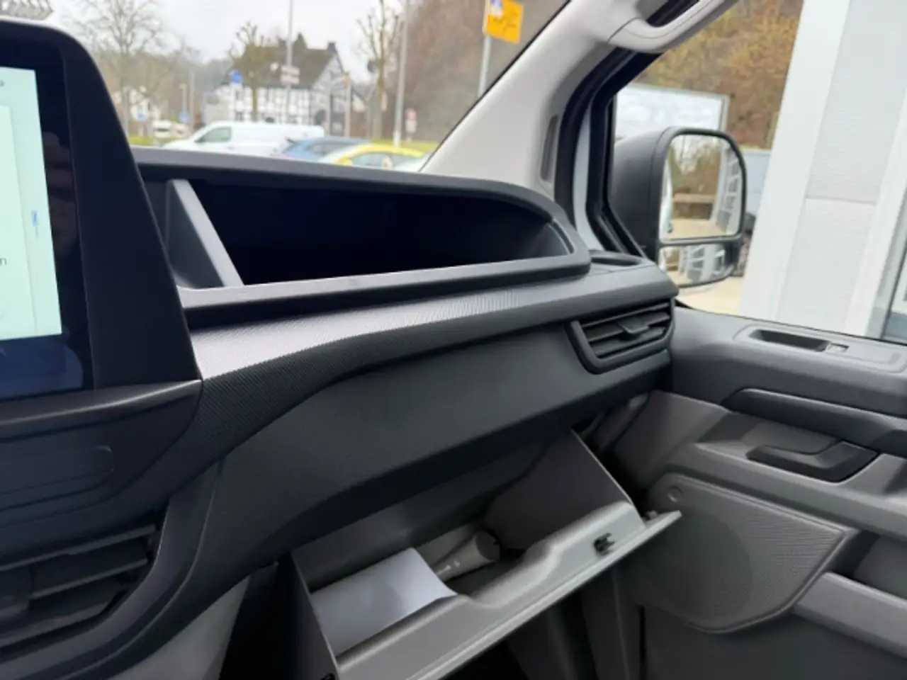 Ford Transit 16
