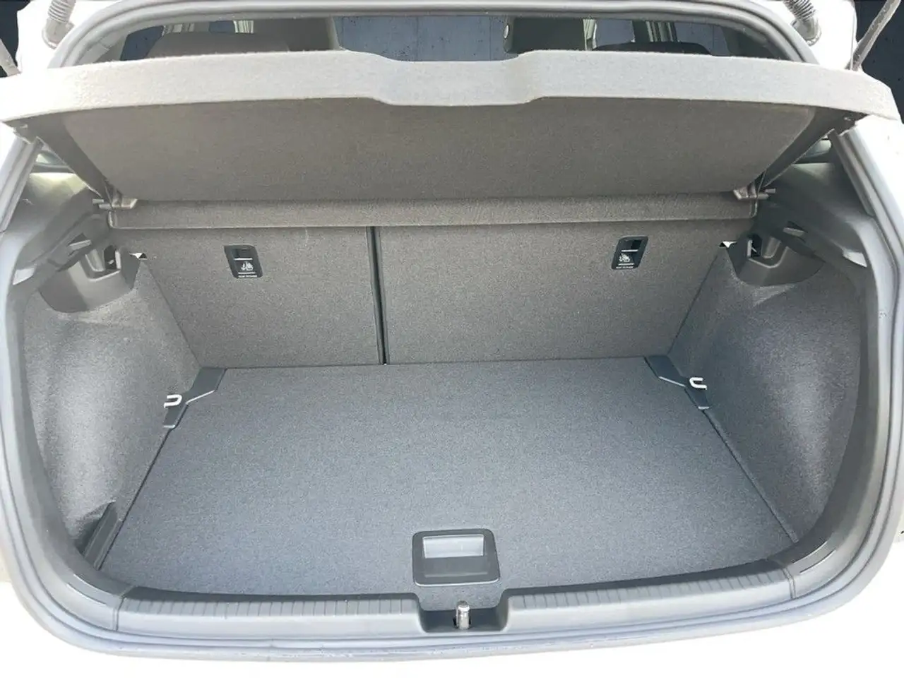 Volkswagen Polo 14