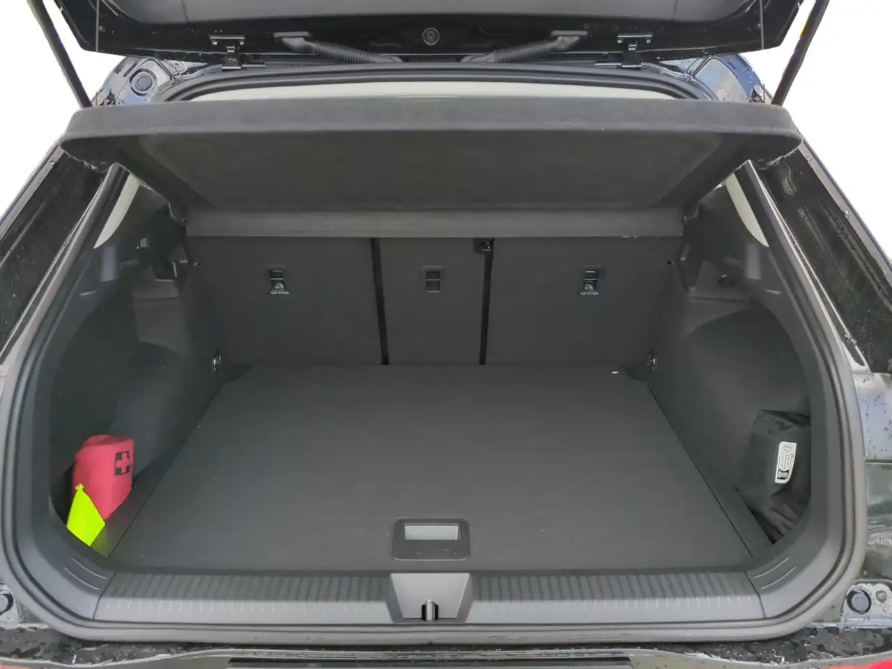 Volkswagen T-Roc 6