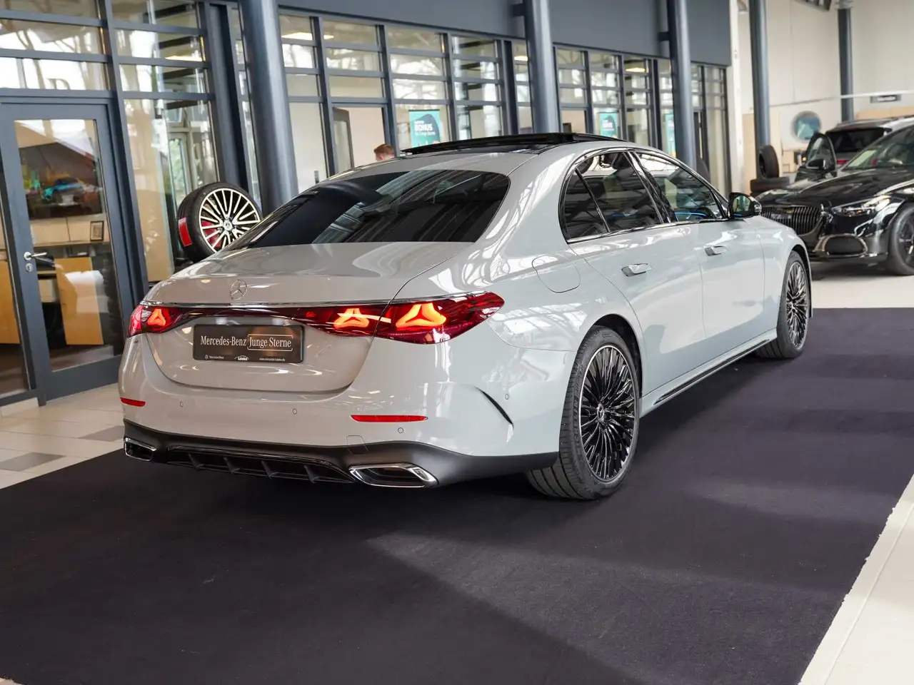 Mercedes-Benz E 450 4