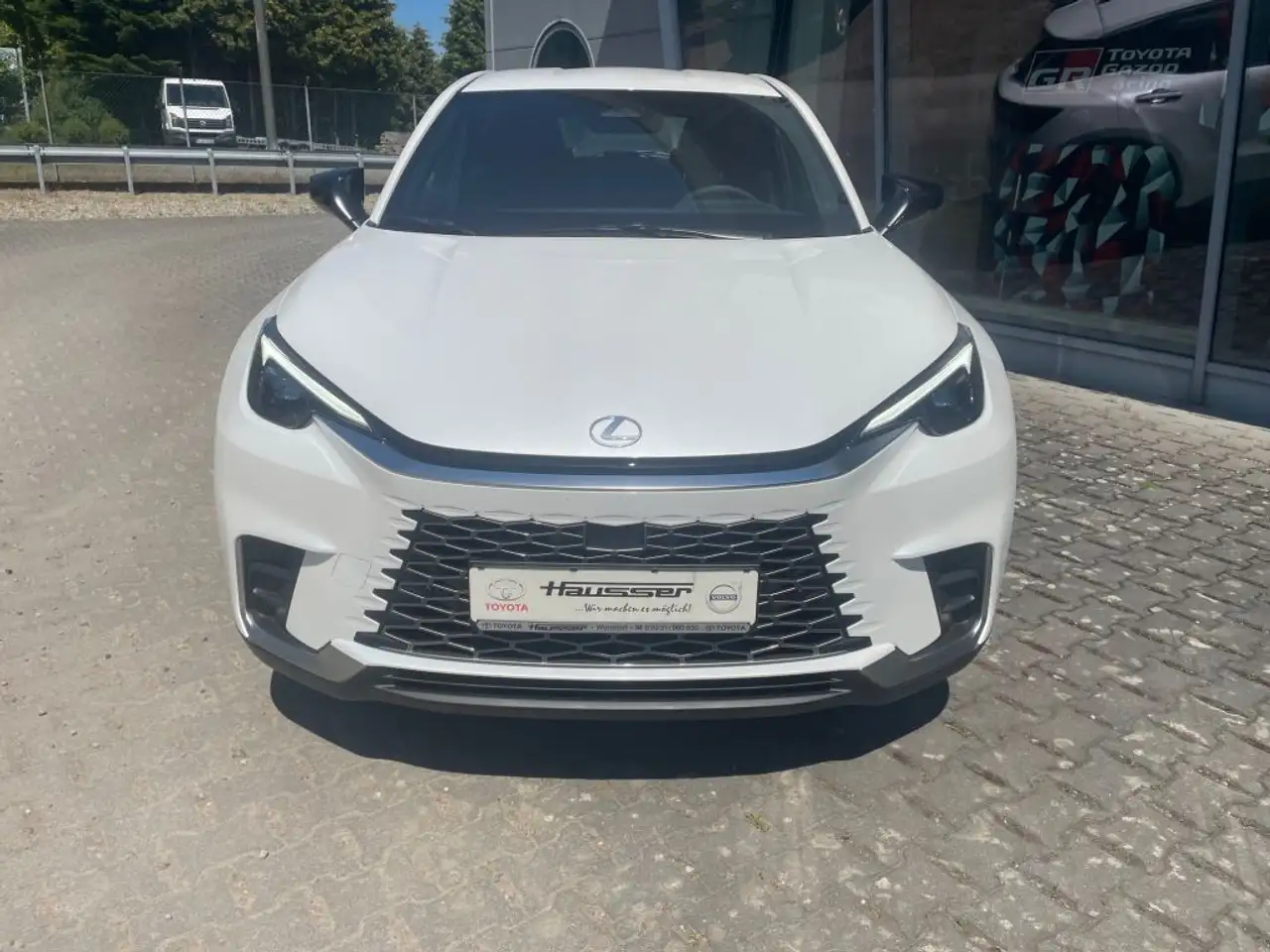 Lexus LBX 2