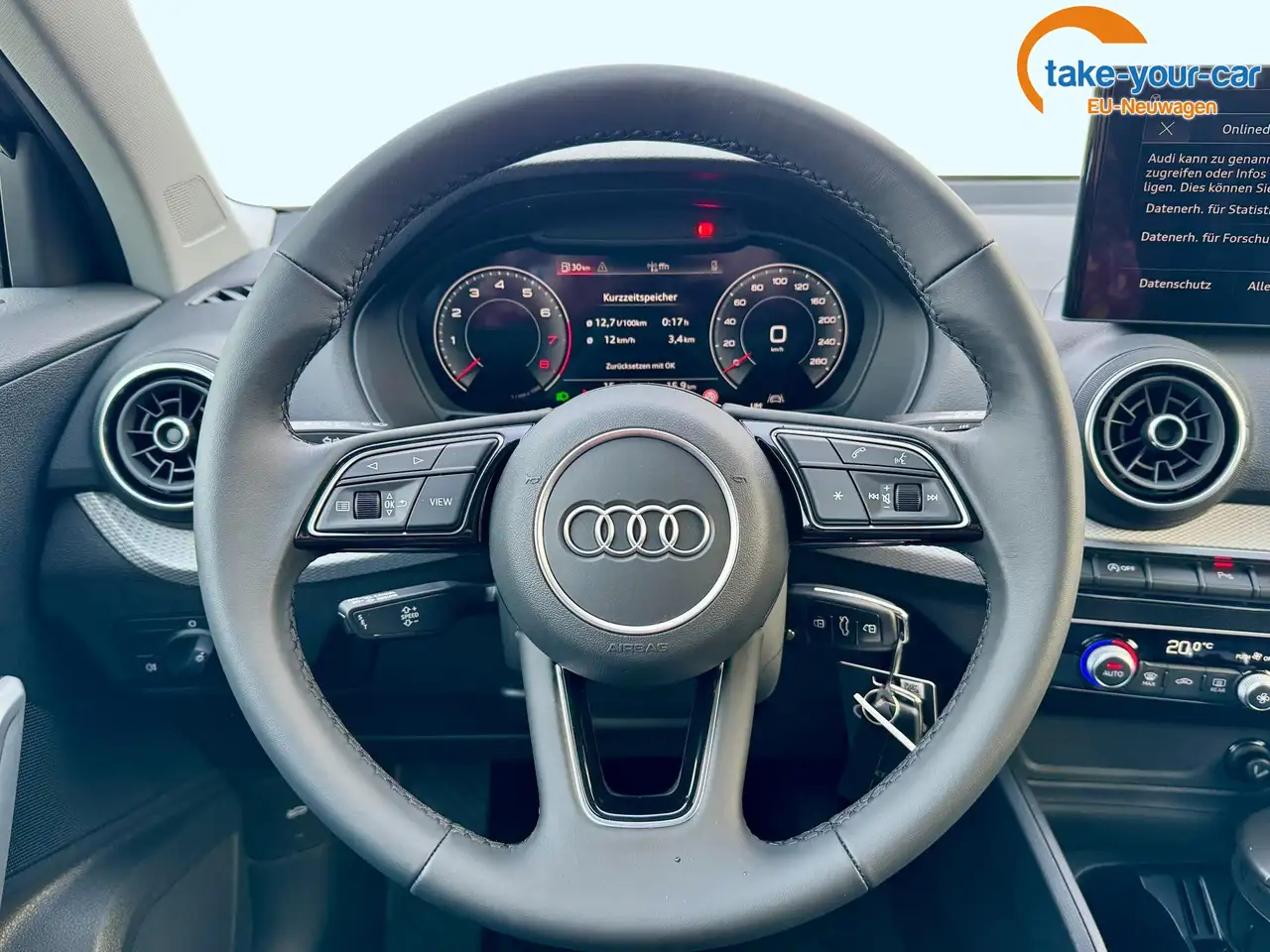 Audi Q2 10