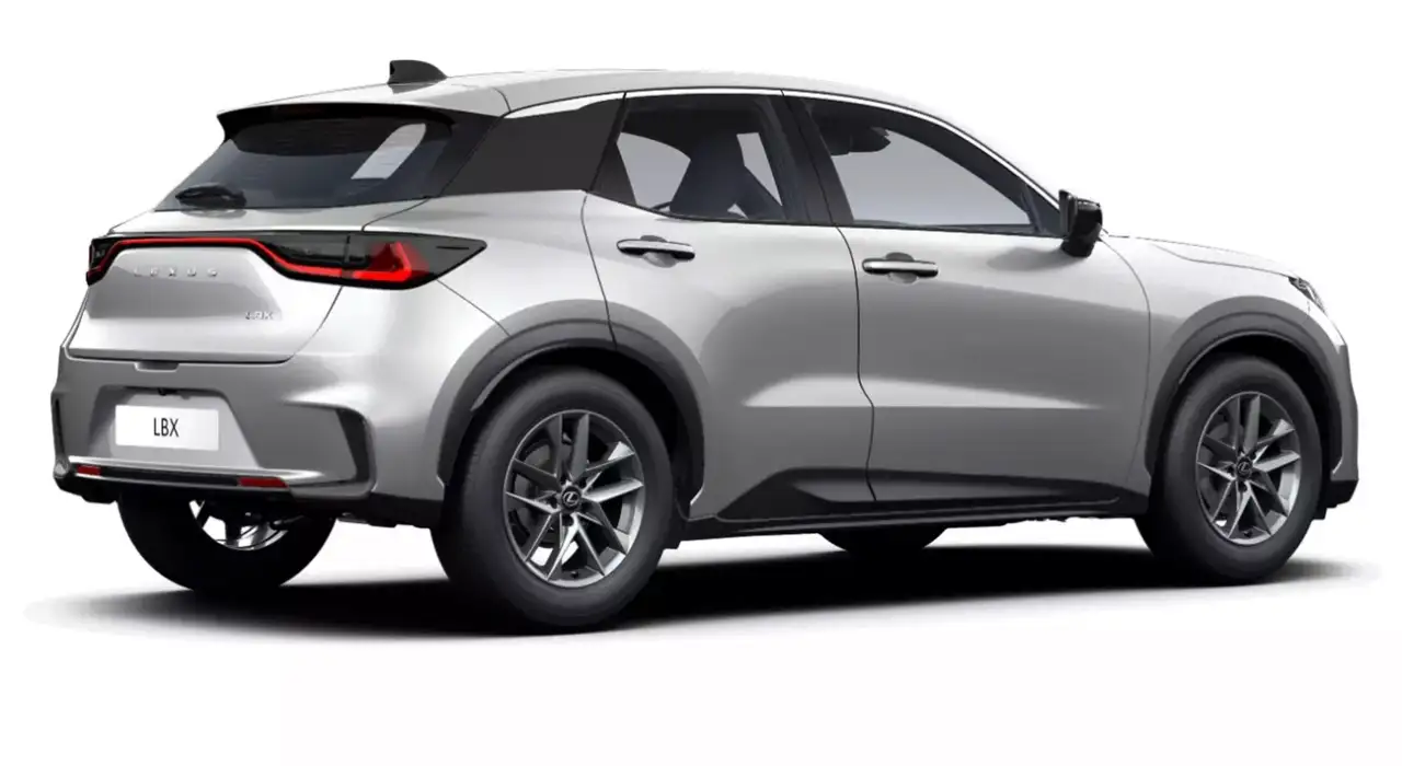 Lexus LBX 2