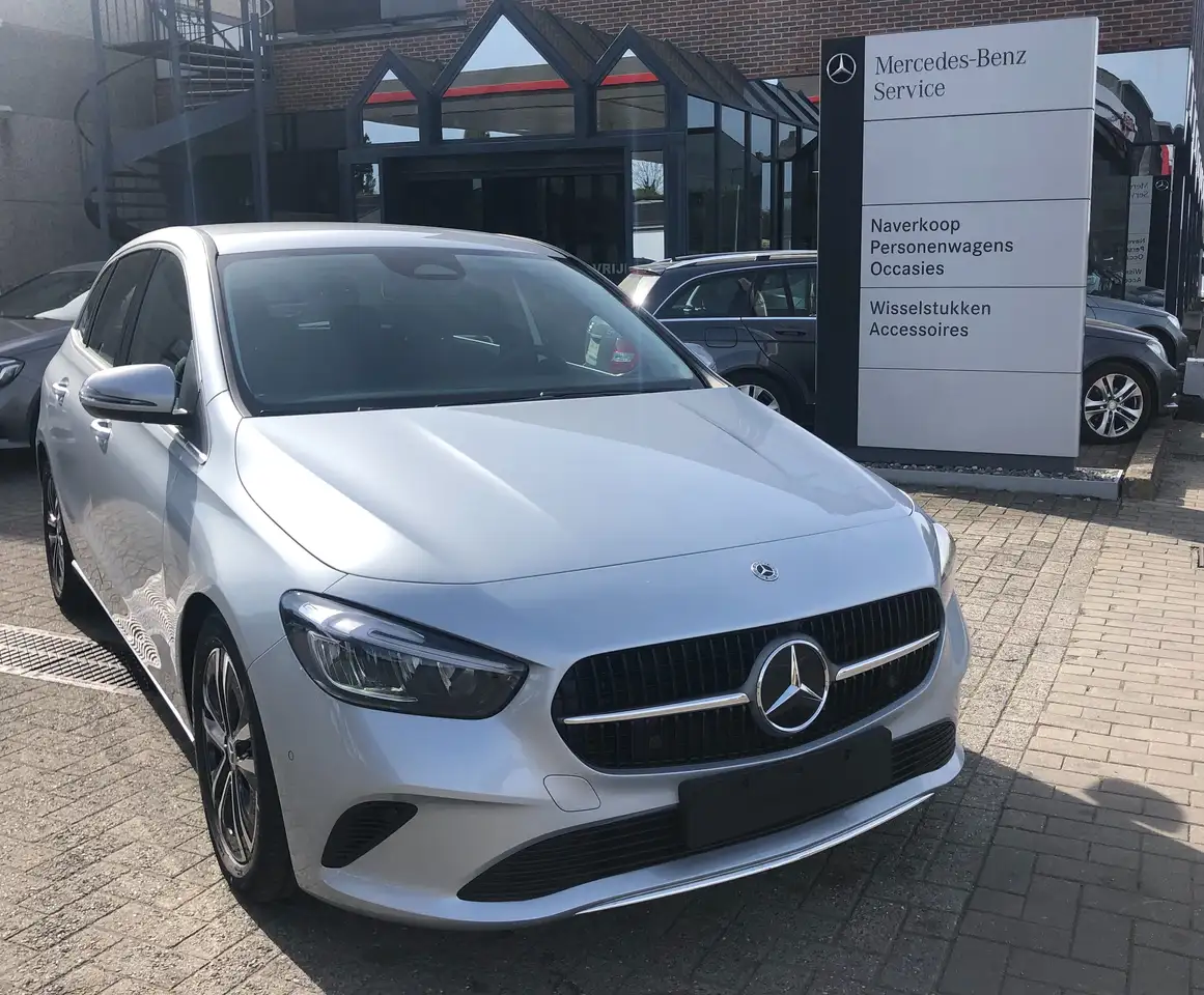 Mercedes-Benz B 180 3