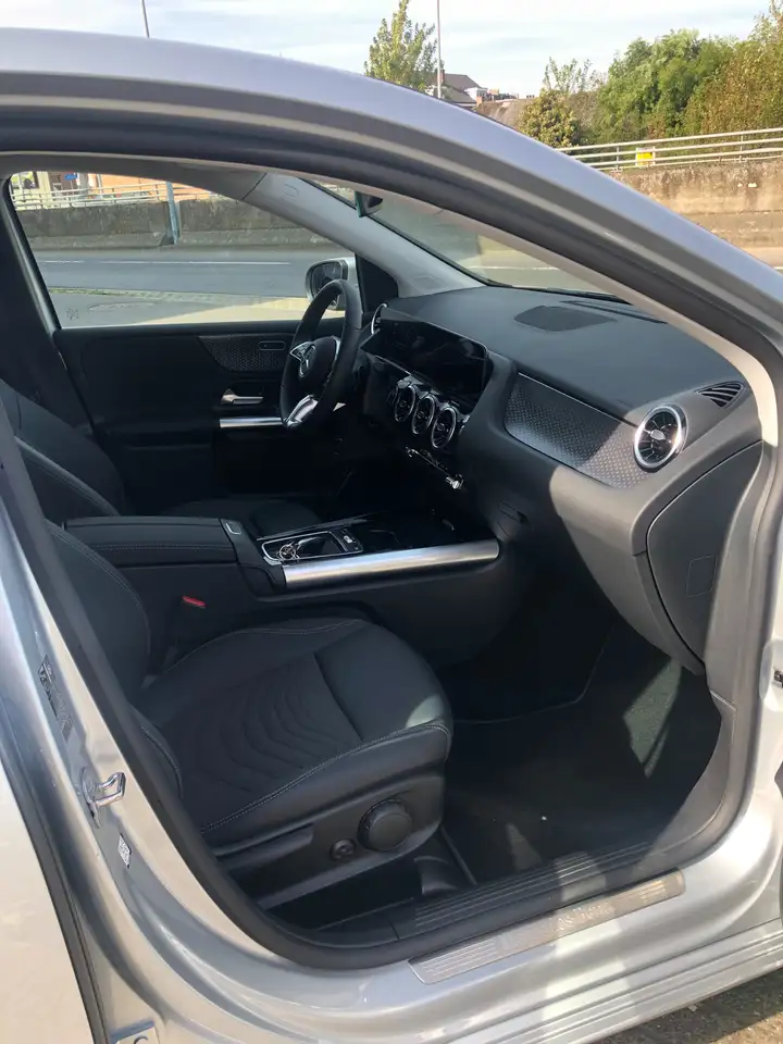 Mercedes-Benz B 180 7